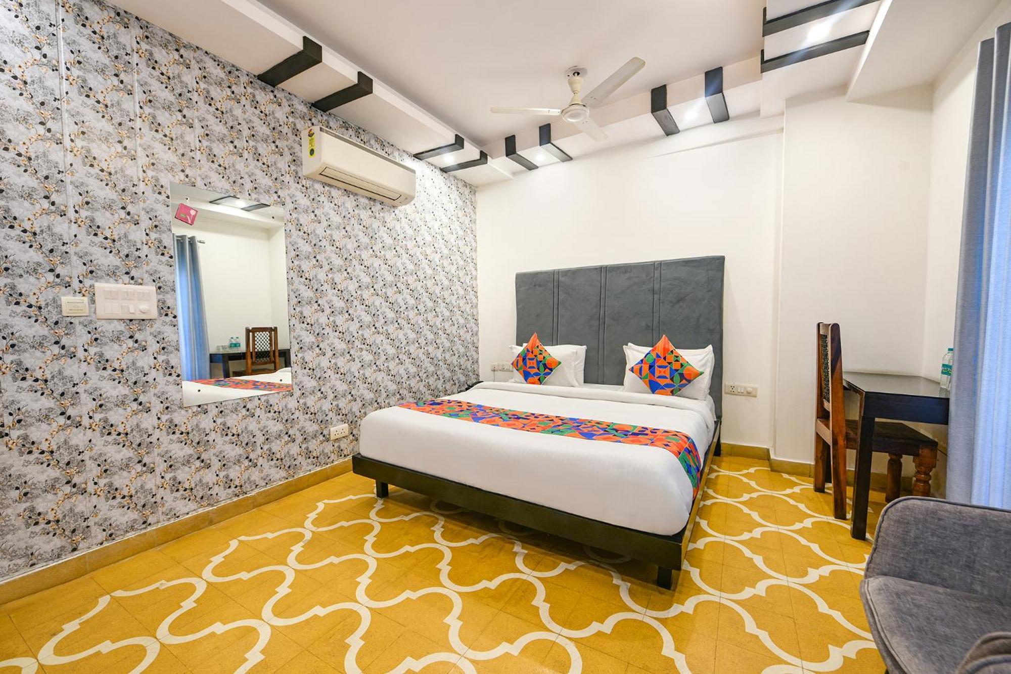 Hotel Fabhotel The Heritage New Delhi