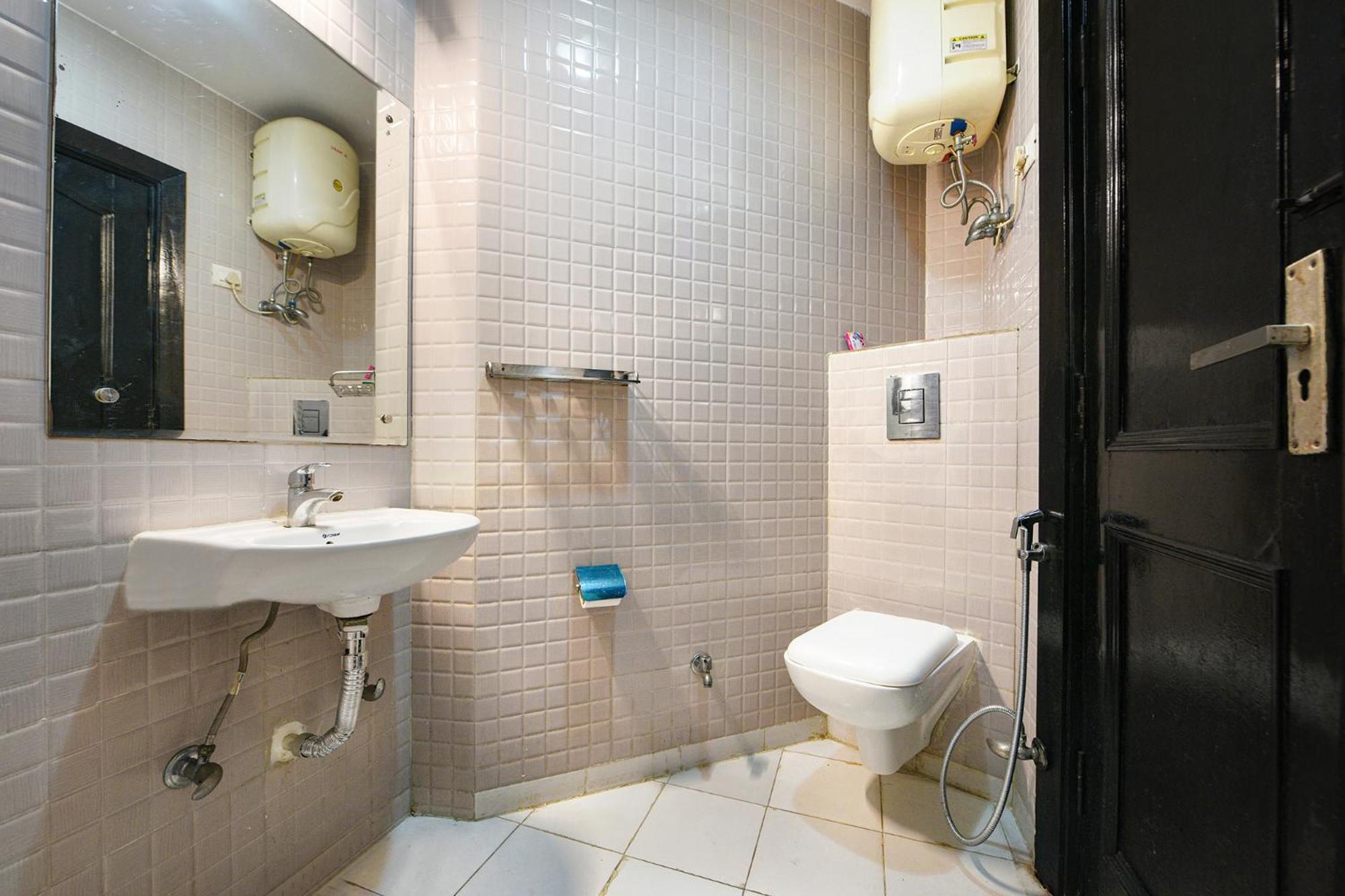 Hotel Fabhotel The Heritage New Delhi