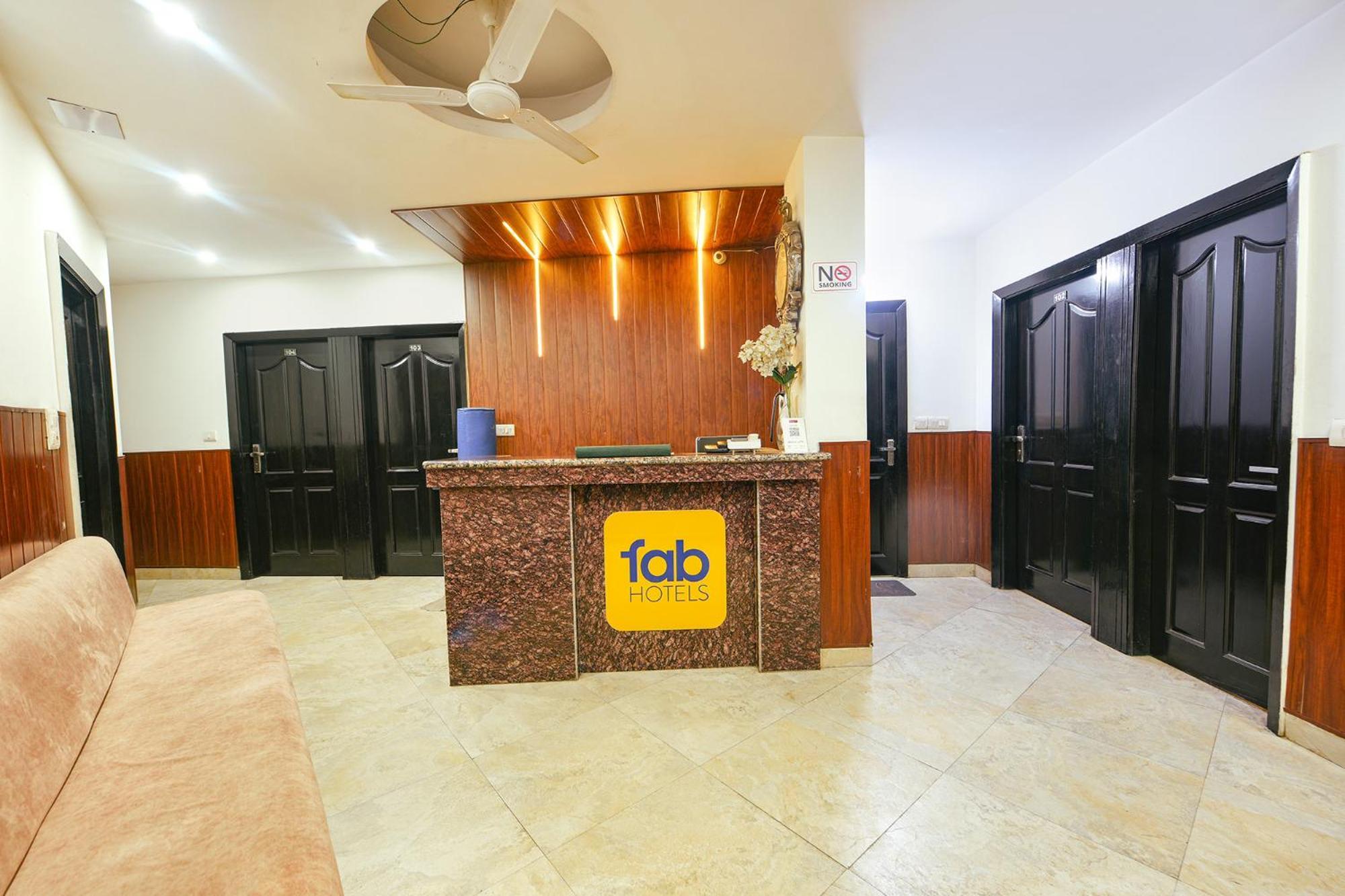 Fabhotel The Heritage New Delhi